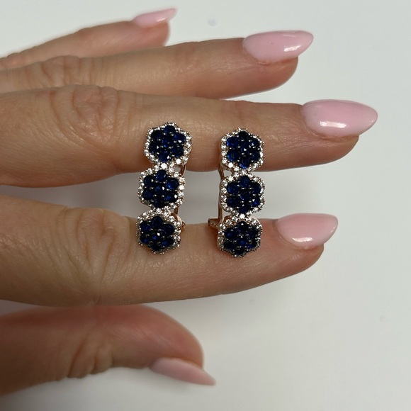 Suzy Levian Sample Rose Sterling Silver Blue White CZ Floral Earrings NWT - Picture 2 of 5